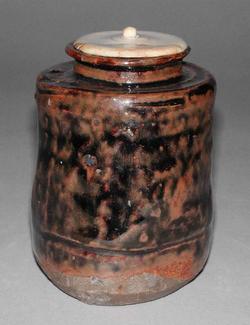 An image of Tea caddy