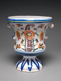 An image of Flower urn